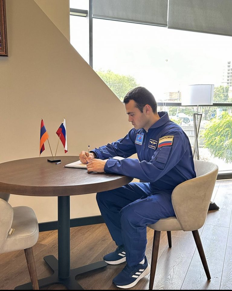 Встреча с космонавтом Арутюном Кивиряном