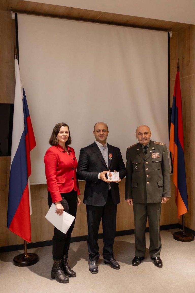 Мгер Аветисян награждён Медалью «35 лет Содружества ветеранов Независимых государств».